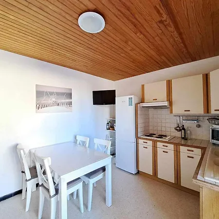 Climatise 3 Pieces Pour 6 Personnes Avec Terrasse Et Jardin A - Fr-1-326-642 Lägenhet