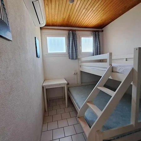 Climatise 3 Pieces Pour 6 Personnes Avec Terrasse Et Jardin A - Fr-1-326-642 *