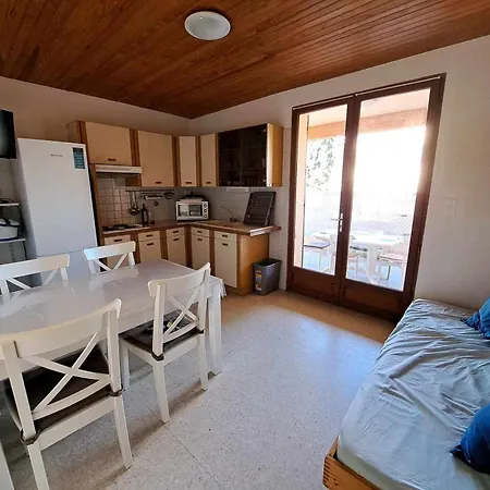 Lägenhet Climatise 3 Pieces Pour 6 Personnes Avec Terrasse Et Jardin A - Fr-1-326-642 *